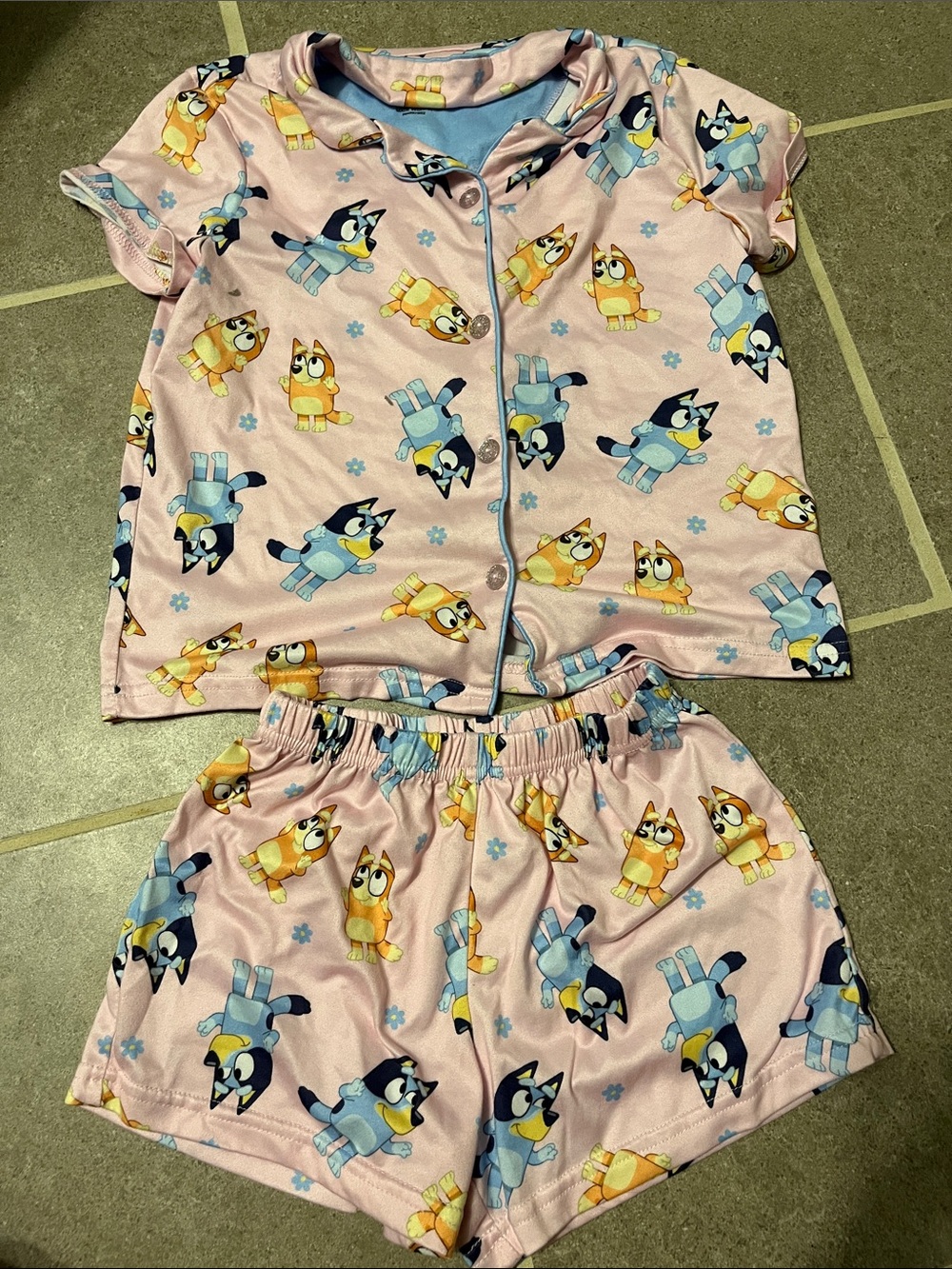 Girls' Light Pink Short-Sleeve bluey Print Pajama Set